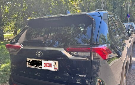 Toyota RAV4, 2020 год, 2 950 000 рублей, 3 фотография
