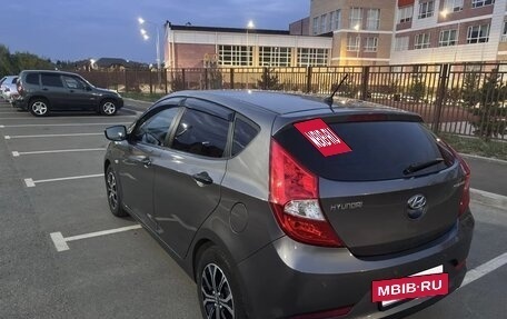 Hyundai Solaris II рестайлинг, 2015 год, 1 050 000 рублей, 5 фотография