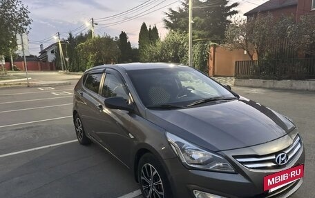 Hyundai Solaris II рестайлинг, 2015 год, 1 050 000 рублей, 8 фотография