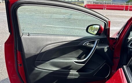 Opel Astra J, 2011 год, 985 000 рублей, 16 фотография