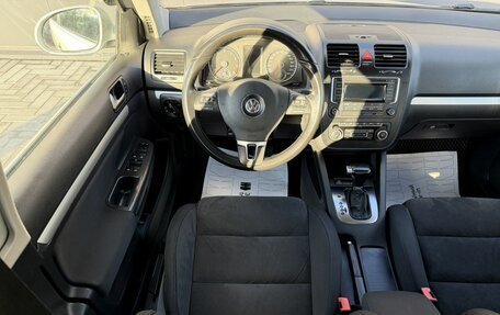 Volkswagen Jetta VI, 2010 год, 845 000 рублей, 11 фотография