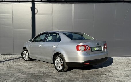 Volkswagen Jetta VI, 2010 год, 845 000 рублей, 6 фотография