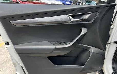 Skoda Karoq I, 2022 год, 1 544 000 рублей, 8 фотография