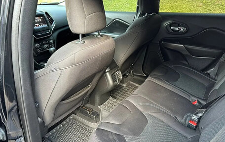 Jeep Cherokee, 2018 год, 2 400 000 рублей, 5 фотография