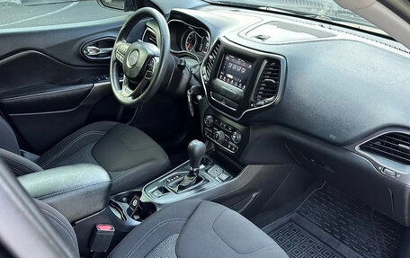 Jeep Cherokee, 2018 год, 2 400 000 рублей, 10 фотография