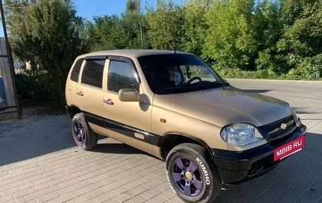 Chevrolet Niva I рестайлинг, 2004 год, 350 000 рублей, 2 фотография