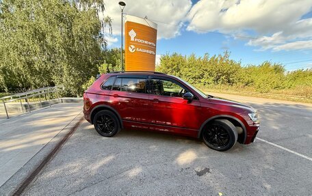 Volkswagen Tiguan II, 2017 год, 2 100 000 рублей, 3 фотография