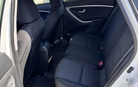 Hyundai i30 II рестайлинг, 2016 год, 1 200 000 рублей, 10 фотография