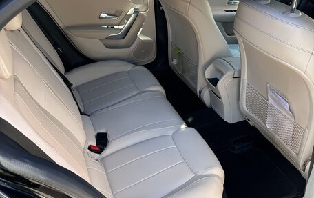 Mercedes-Benz A-Класс, 2019 год, 2 780 000 рублей, 7 фотография