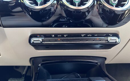 Mercedes-Benz A-Класс, 2019 год, 2 780 000 рублей, 13 фотография
