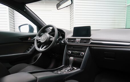 Mazda CX-4, 2023 год, 2 450 000 рублей, 17 фотография
