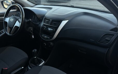 Hyundai Solaris II рестайлинг, 2013 год, 740 000 рублей, 12 фотография