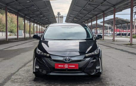 Toyota Prius IV XW50, 2017 год, 1 894 900 рублей, 3 фотография