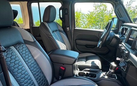 Jeep Wrangler, 2021 год, 6 800 000 рублей, 9 фотография