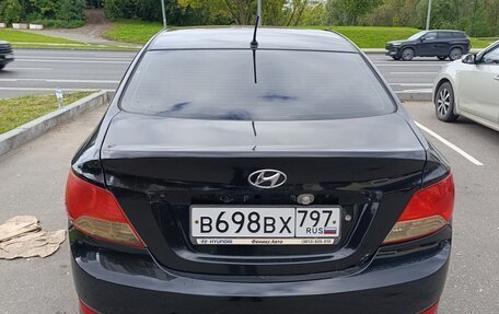 Hyundai Solaris II рестайлинг, 2012 год, 450 000 рублей, 3 фотография