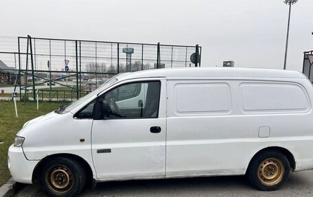 Hyundai H-1 II рестайлинг, 2007 год, 390 000 рублей, 3 фотография