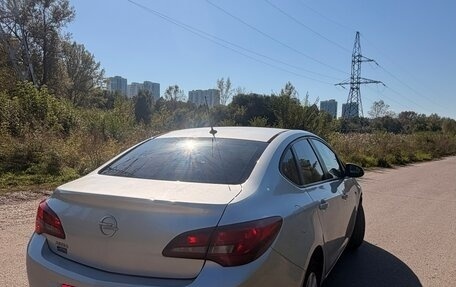 Opel Astra J, 2014 год, 910 000 рублей, 5 фотография