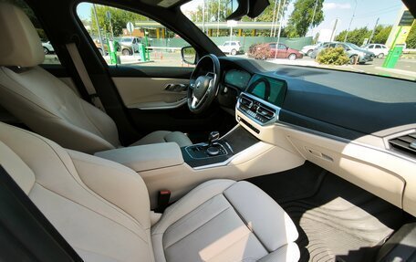 BMW 3 серия, 2020 год, 3 990 000 рублей, 18 фотография