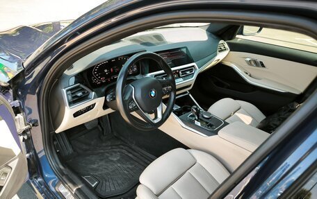 BMW 3 серия, 2020 год, 3 990 000 рублей, 15 фотография
