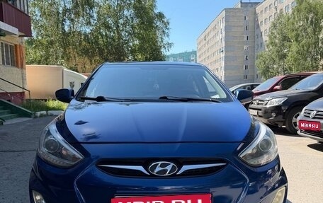 Hyundai Solaris II рестайлинг, 2013 год, 750 000 рублей, 1 фотография