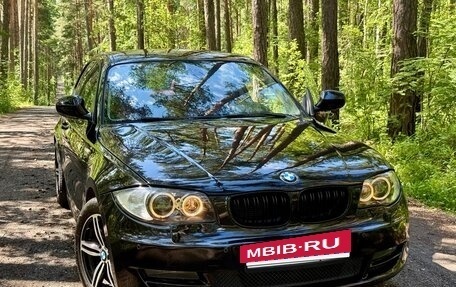 BMW 1 серия, 2010 год, 1 349 000 рублей, 2 фотография