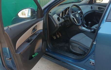 Chevrolet Cruze II, 2013 год, 635 000 рублей, 2 фотография