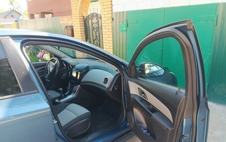 Chevrolet Cruze II, 2013 год, 635 000 рублей, 7 фотография