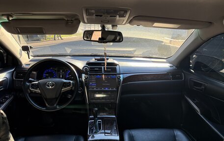 Toyota Camry, 2017 год, 2 170 000 рублей, 13 фотография
