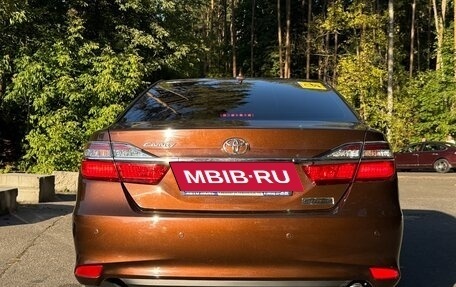 Toyota Camry, 2017 год, 2 170 000 рублей, 9 фотография