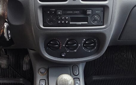 Renault Clio III, 2001 год, 180 000 рублей, 9 фотография