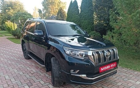 Toyota Land Cruiser Prado 150 рестайлинг 2, 2020 год, 5 990 000 рублей, 2 фотография