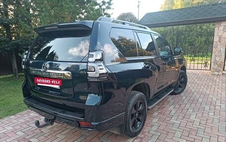 Toyota Land Cruiser Prado 150 рестайлинг 2, 2020 год, 5 990 000 рублей, 7 фотография