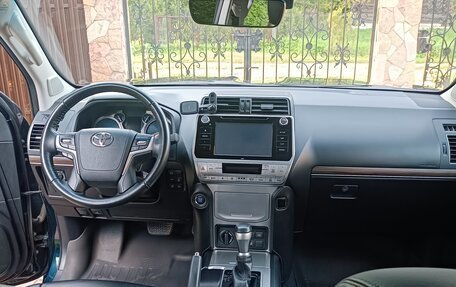 Toyota Land Cruiser Prado 150 рестайлинг 2, 2020 год, 5 990 000 рублей, 17 фотография
