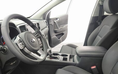 KIA Sportage IV рестайлинг, 2018 год, 2 150 000 рублей, 25 фотография