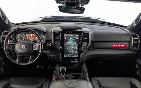 Dodge Durango III, 2022 год, 7 650 000 рублей, 14 фотография