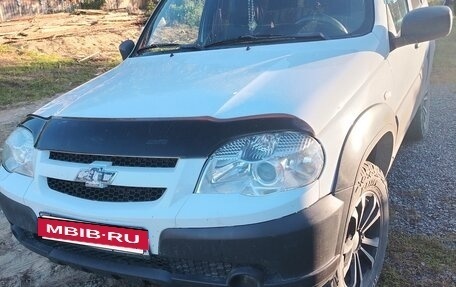 Chevrolet Niva I рестайлинг, 2016 год, 670 000 рублей, 3 фотография