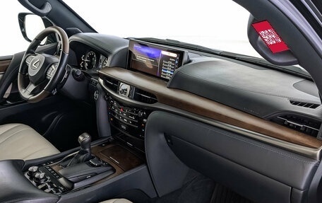 Lexus LX III, 2018 год, 8 850 000 рублей, 13 фотография