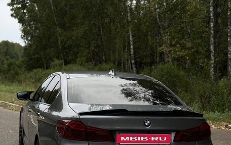 BMW 5 серия, 2018 год, 2 900 000 рублей, 4 фотография
