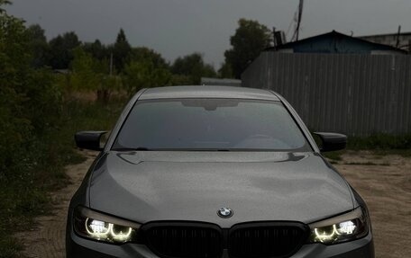 BMW 5 серия, 2018 год, 2 900 000 рублей, 2 фотография