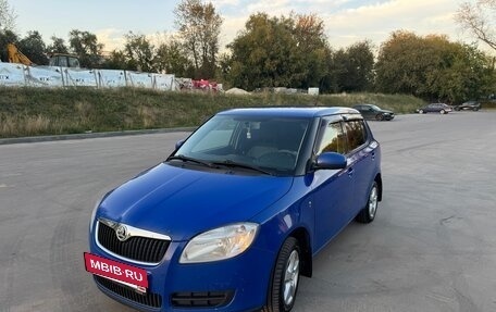 Skoda Fabia II, 2009 год, 590 000 рублей, 3 фотография