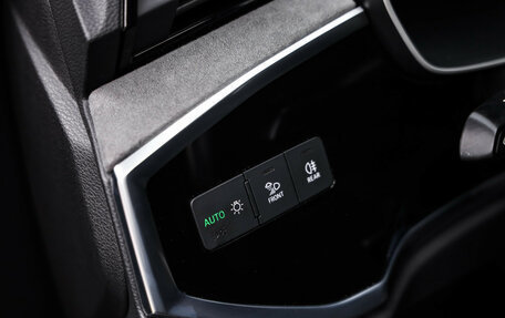 Audi Q3, 2021 год, 3 250 555 рублей, 24 фотография