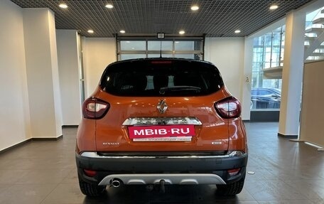 Renault Kaptur I рестайлинг, 2017 год, 1 590 000 рублей, 4 фотография