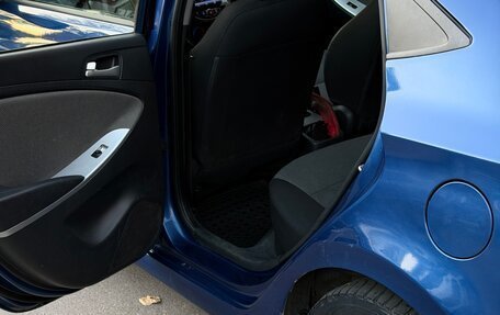 Hyundai Solaris II рестайлинг, 2011 год, 485 000 рублей, 19 фотография