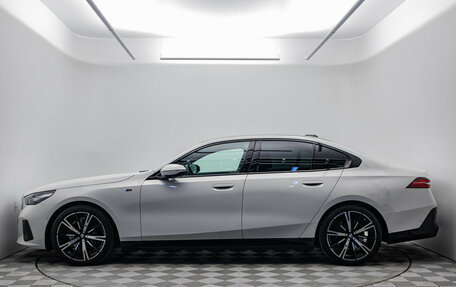 BMW 5 серия, 2024 год, 7 970 000 рублей, 2 фотография