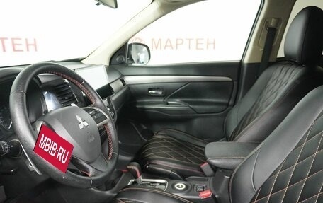 Mitsubishi Outlander III рестайлинг 3, 2012 год, 1 130 000 рублей, 10 фотография