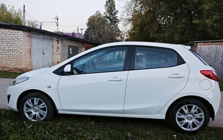 Mazda 2 III, 2010 год, 670 000 рублей, 4 фотография