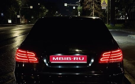 Mercedes-Benz E-Класс, 2015 год, 1 700 000 рублей, 40 фотография