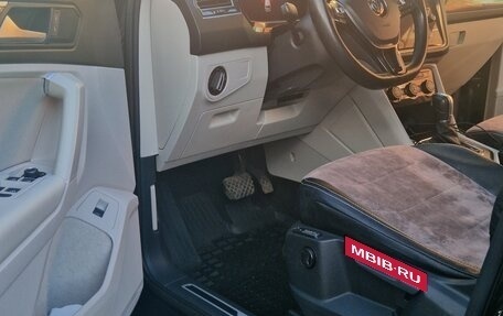 Volkswagen Tiguan II, 2018 год, 3 150 000 рублей, 10 фотография