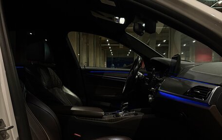 BMW 5 серия, 2018 год, 3 790 000 рублей, 16 фотография