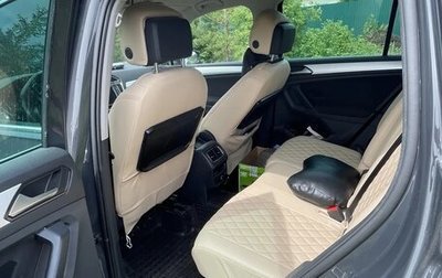 Volkswagen Tiguan II, 2017 год, 2 400 000 рублей, 1 фотография